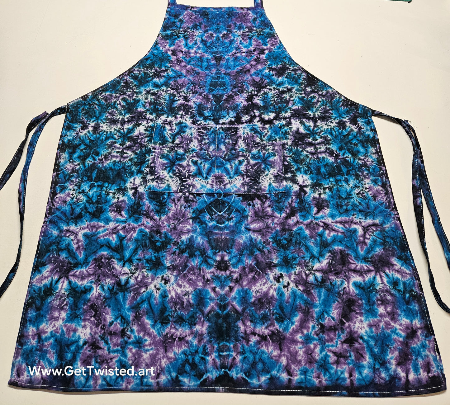 Apron with double front pocket
