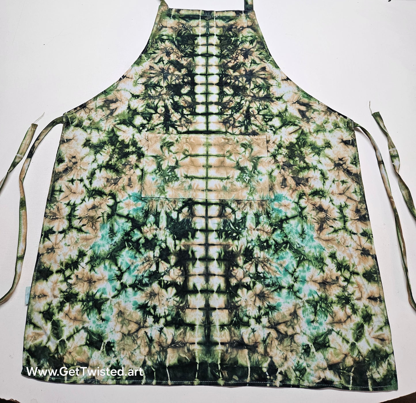 Apron with double front pocket