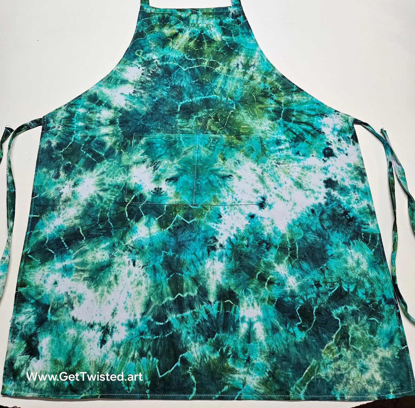 Apron with double front pocket