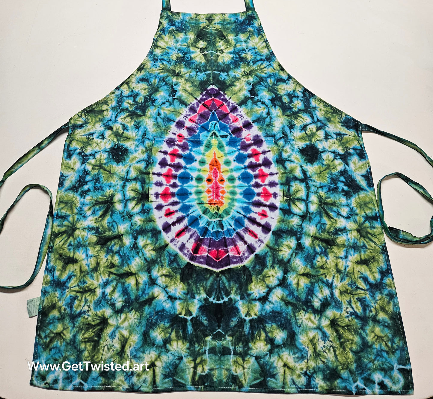 Apron with double front pocket