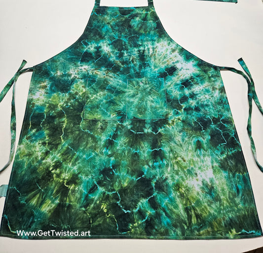 Apron with double front pocket