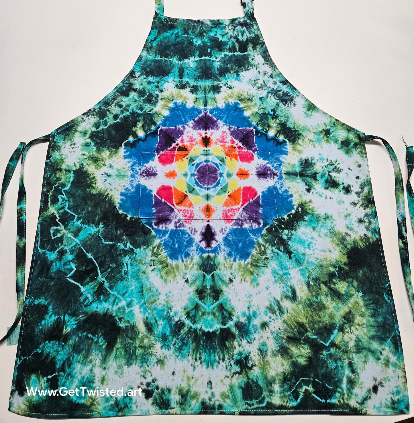 Apron with double front pocket